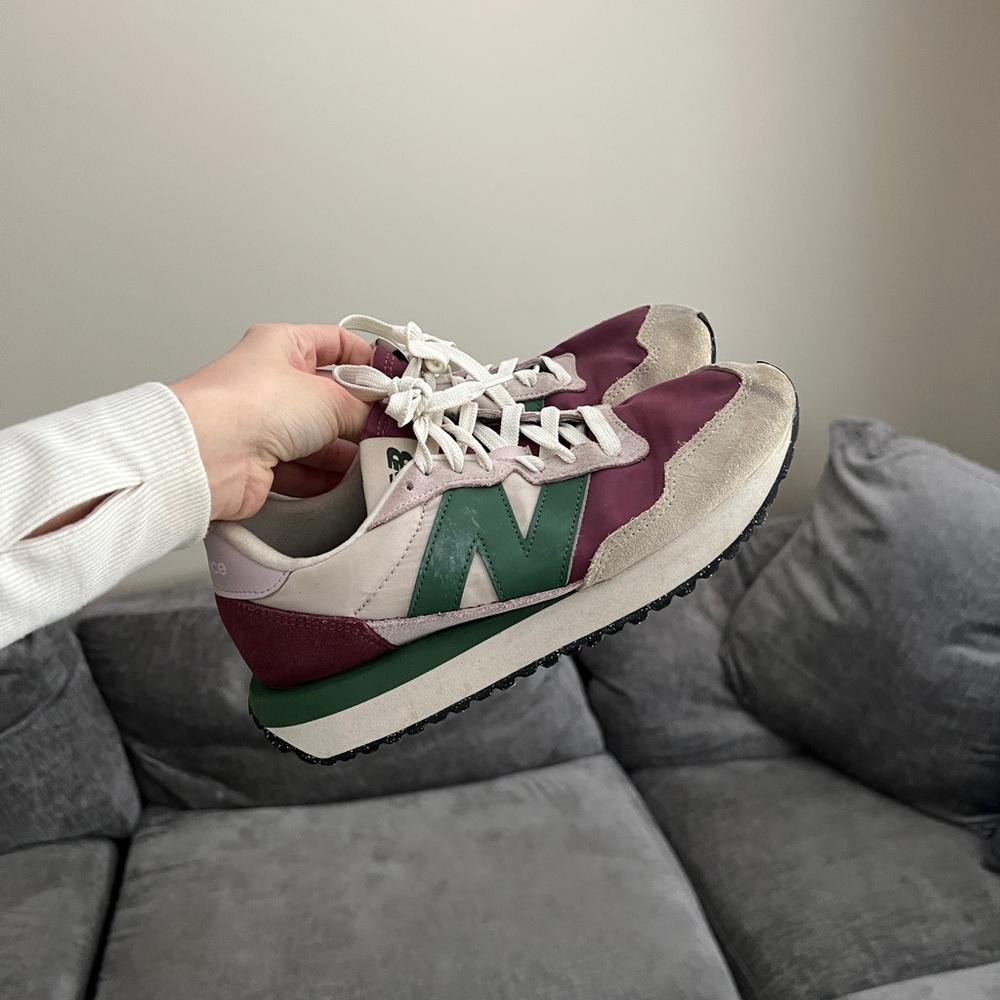 New Balance 237’s